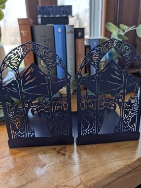 Acotar Fairyloot Decorative Purple Metal Velaris Scene Bookends - Home Accents